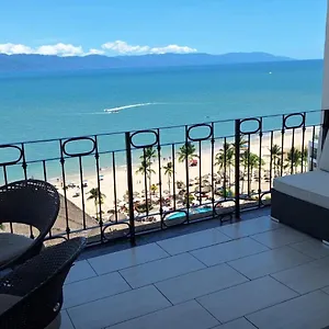 Frente Al Mar Apartahotel